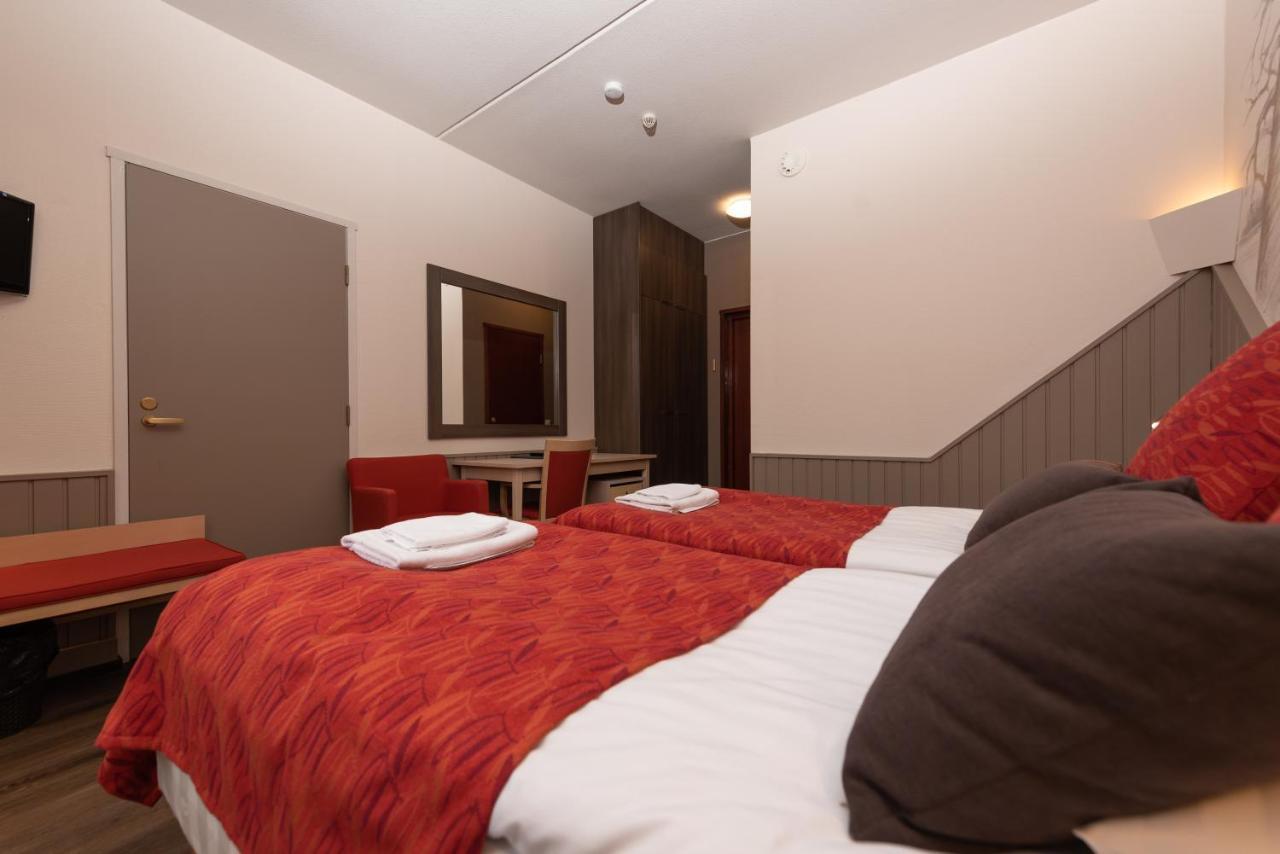 Hotel Yllaesrinne Ylläsjärvi エクステリア 写真