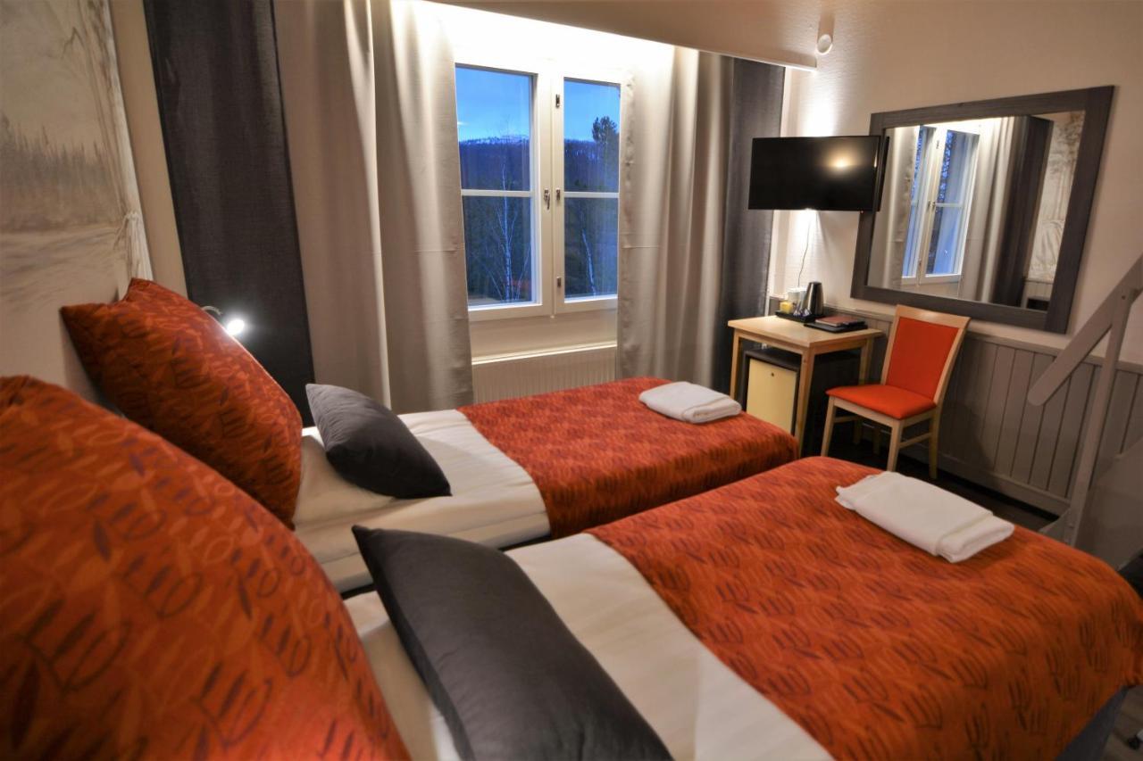 Hotel Yllaesrinne Ylläsjärvi エクステリア 写真